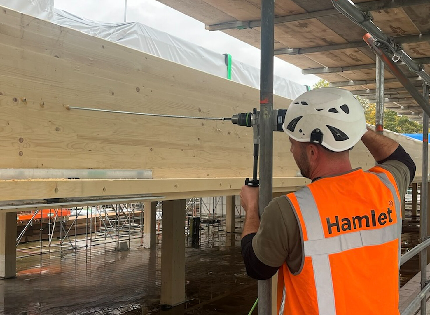 Montage omvangrijk kantoorgebouw voltooid